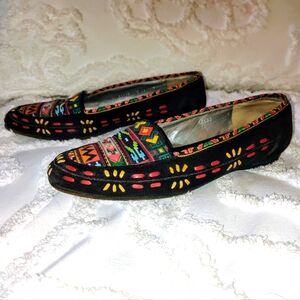 Susan Bennis Warren Edwards Black Suede Embroidered Vintage Loafer Flats Size 9